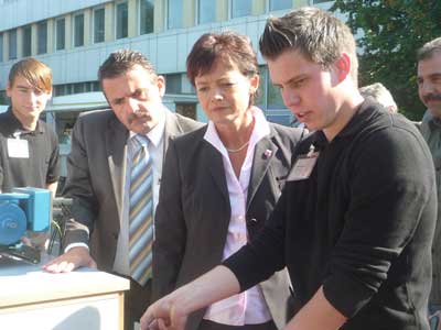 Zum Vergrößern bitte klicken! Zum Vergrößern bitte klicken!